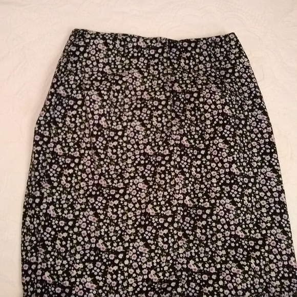 Crossing pointe floral skirt - Picture 3 of 11